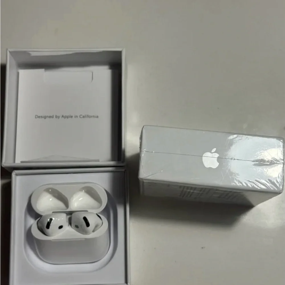 Apple White Wireless Earphones